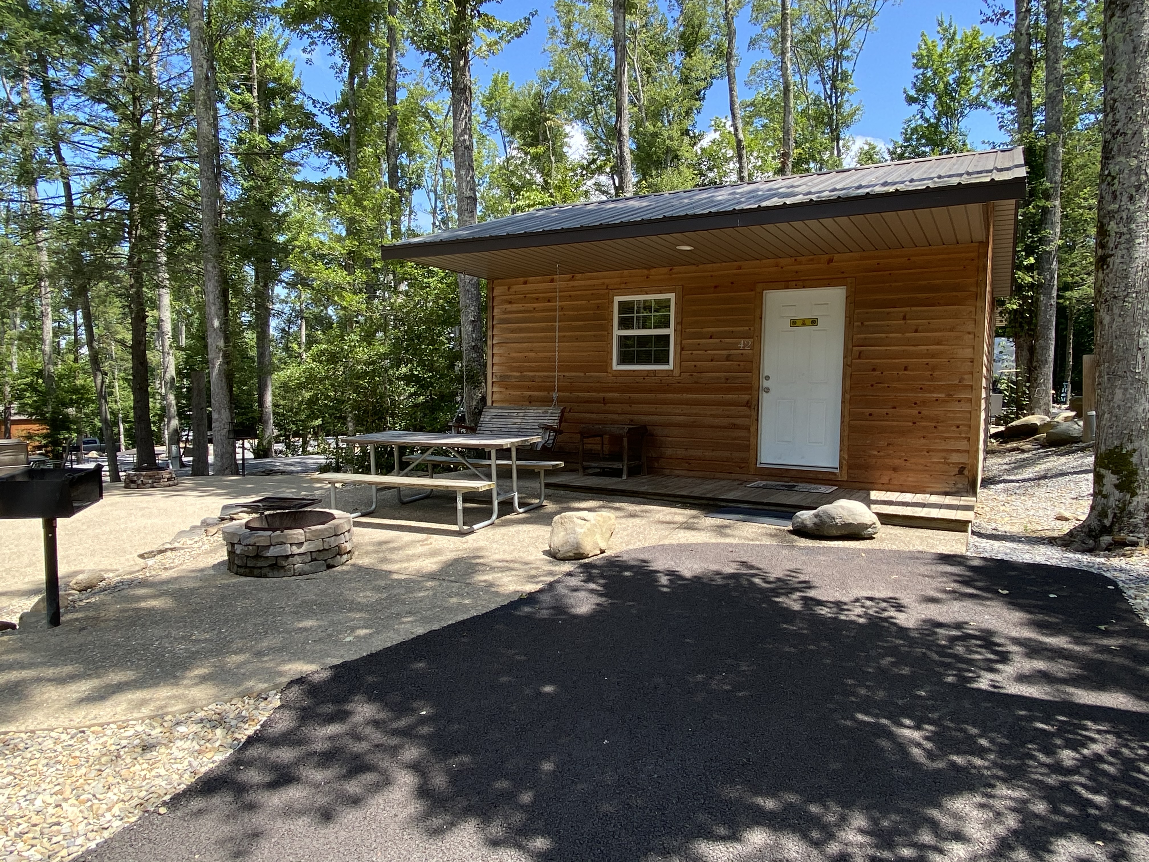 Cosby, Tennessee Lodging Gatlinburg East / Smoky Mountain KOA Holiday